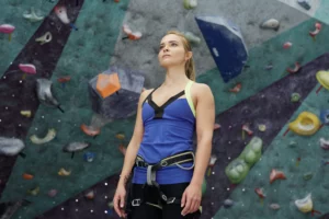 young-climbing-instructor-in-activewear
